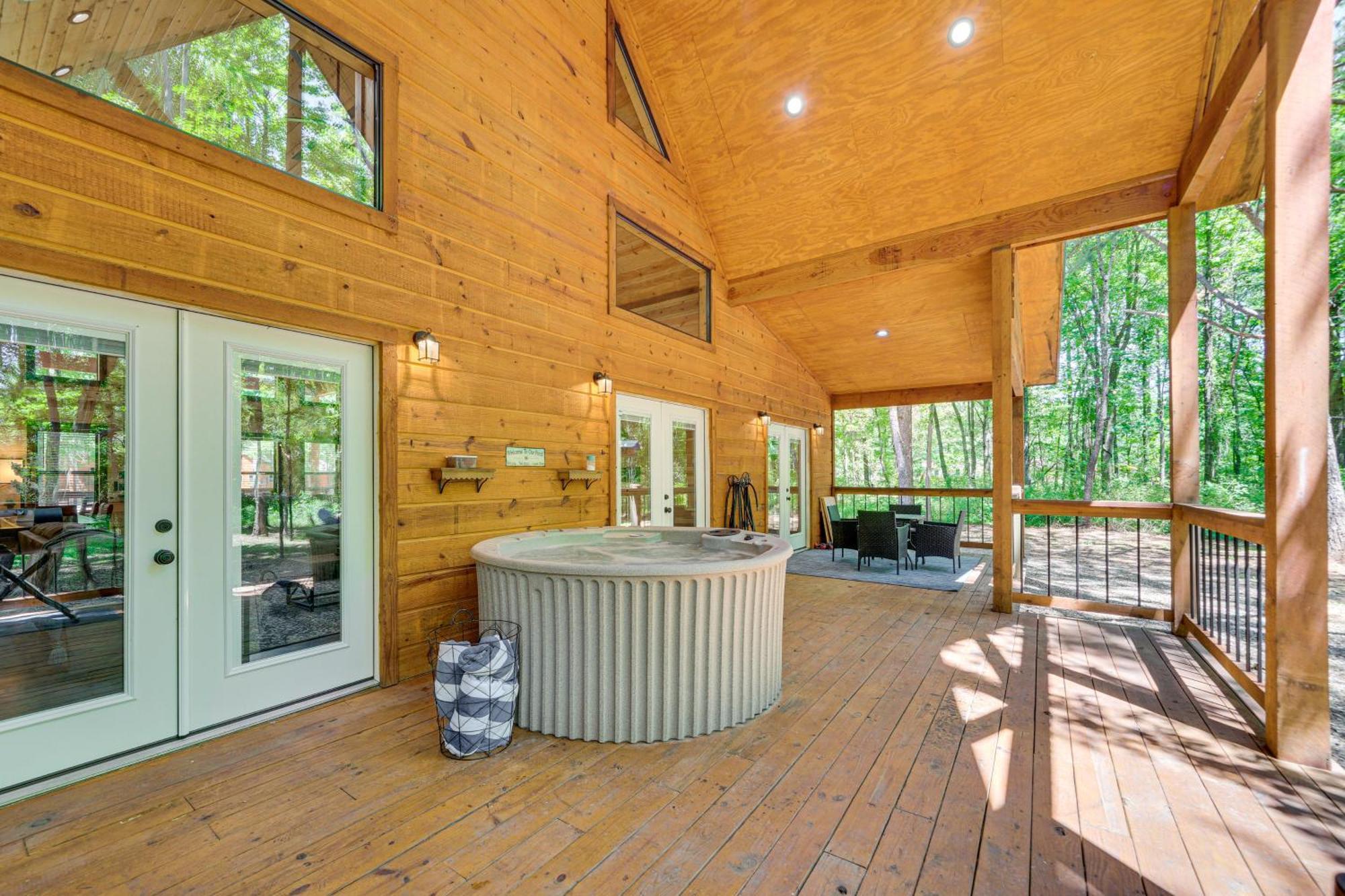 Pet-Friendly Broken Bow Cabin With Private Hot Tub! Exterior photo