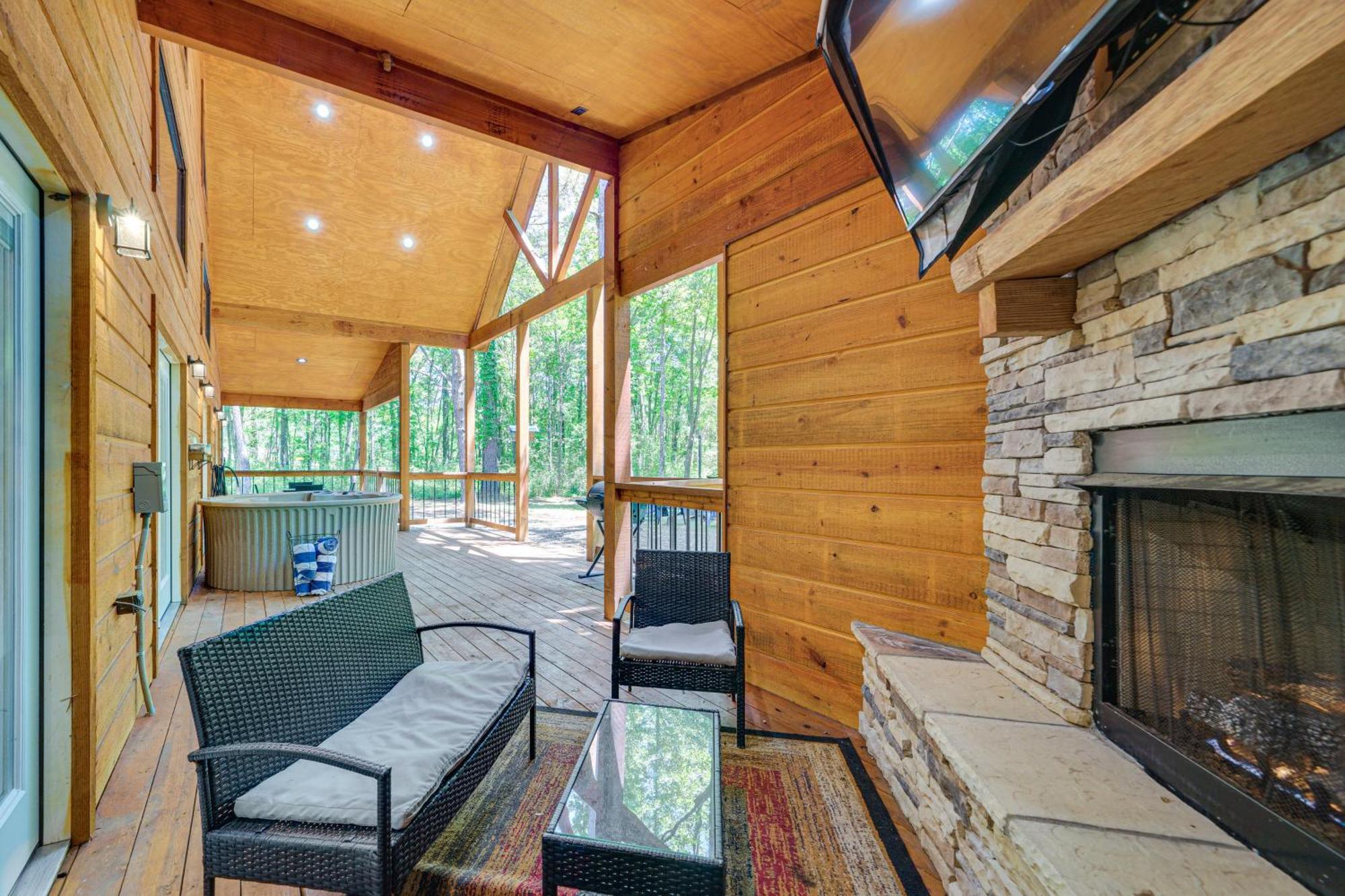 Pet-Friendly Broken Bow Cabin With Private Hot Tub! Exterior photo