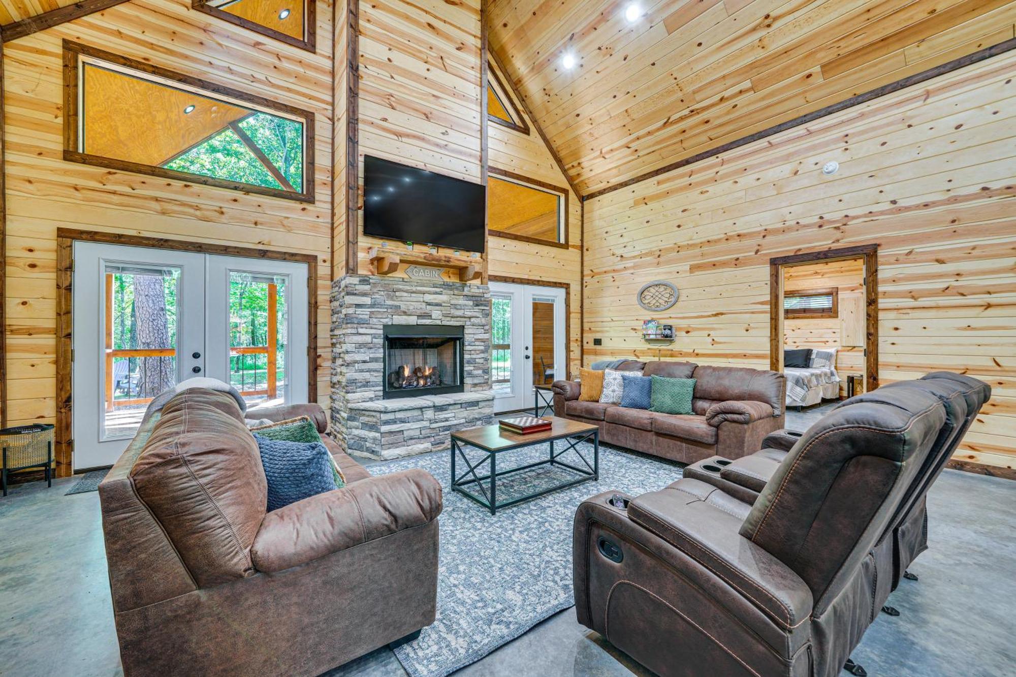 Pet-Friendly Broken Bow Cabin With Private Hot Tub! Exterior photo