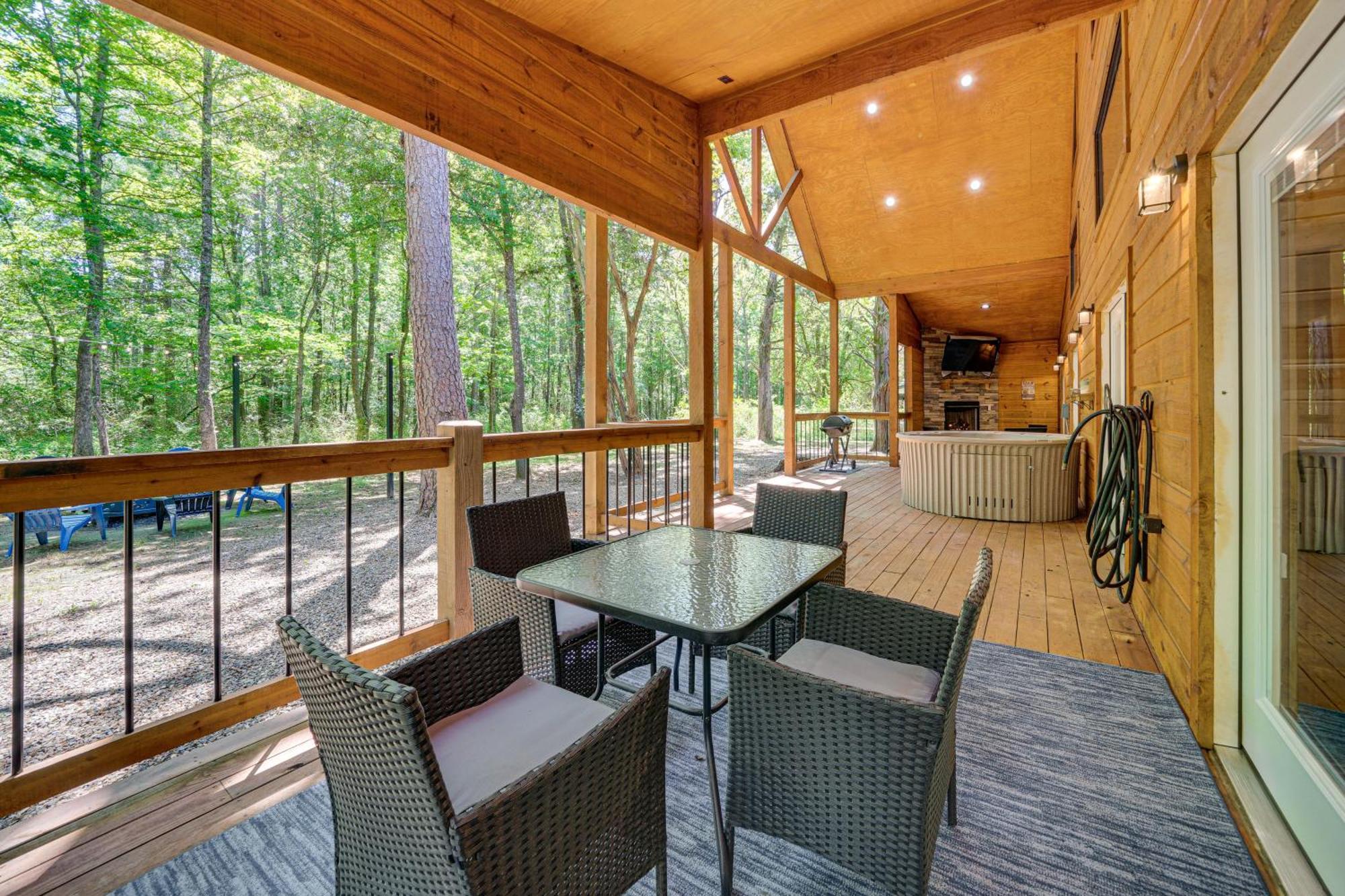 Pet-Friendly Broken Bow Cabin With Private Hot Tub! Exterior photo