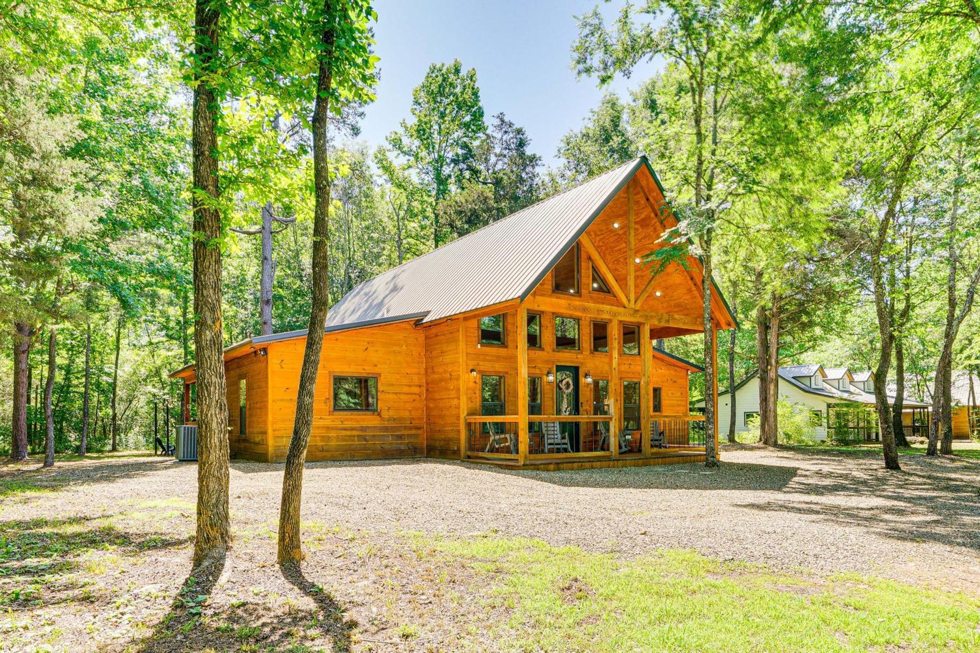 Pet-Friendly Broken Bow Cabin With Private Hot Tub! Exterior photo