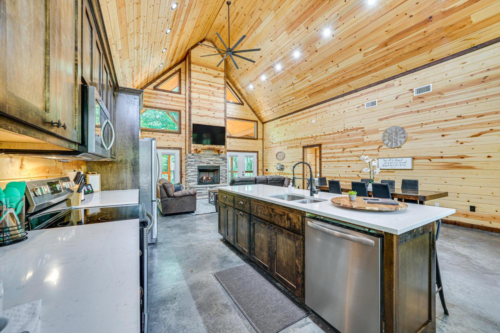 Pet-Friendly Broken Bow Cabin With Private Hot Tub! Exterior photo